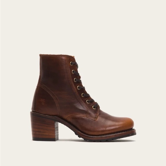 Frye Sabrina Lace Up Ankle Boots - Picture 13 of 13